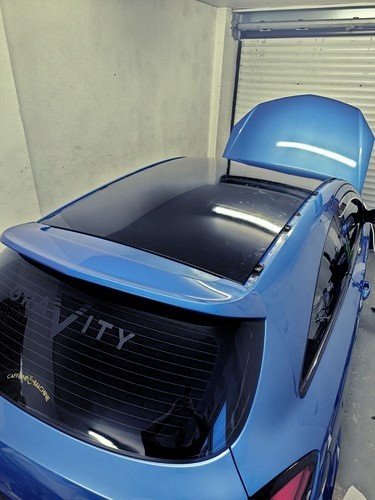 Gloss black vinyl car - black,